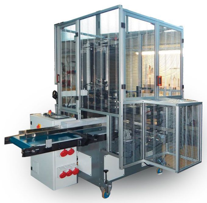 Rosselli Srl produce per gli scatolifici  La tappatrice MR 20-18